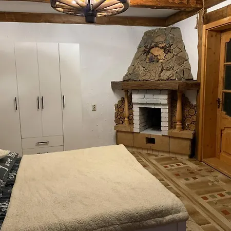 Lodge у кума Lazeshchyna