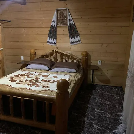 Lodge у кума Lazeshchyna