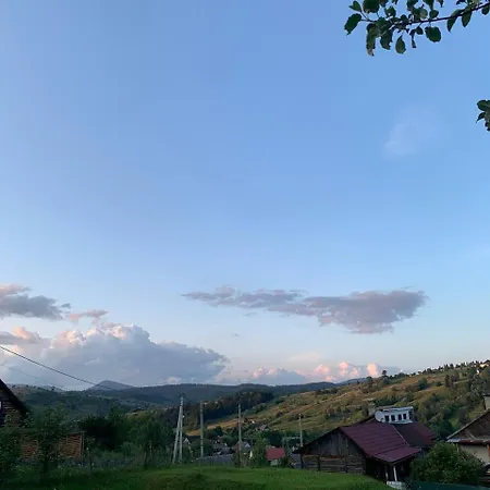 у кума Lodge Lazeshchyna